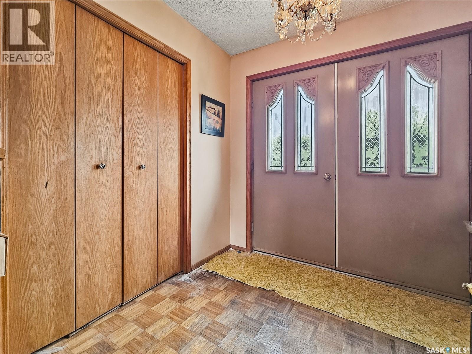 802 Ridpath Road, Rosetown, Saskatchewan  S0L 2V0 - Photo 14 - SK035943