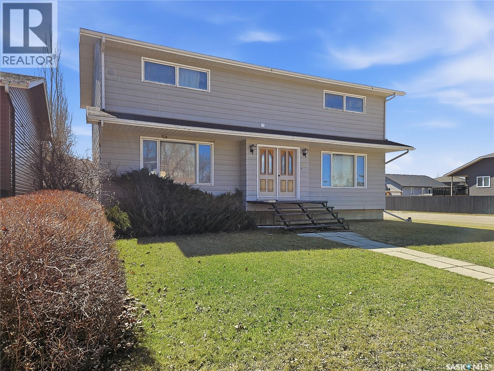 802 Ridpath Road, Rosetown, Saskatchewan  S0L 2V0 - Photo 2 - SK035943