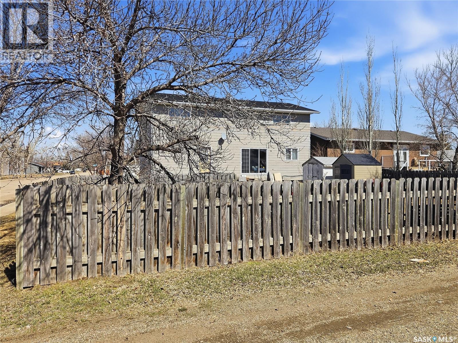 802 Ridpath Road, Rosetown, Saskatchewan  S0L 2V0 - Photo 6 - SK035943
