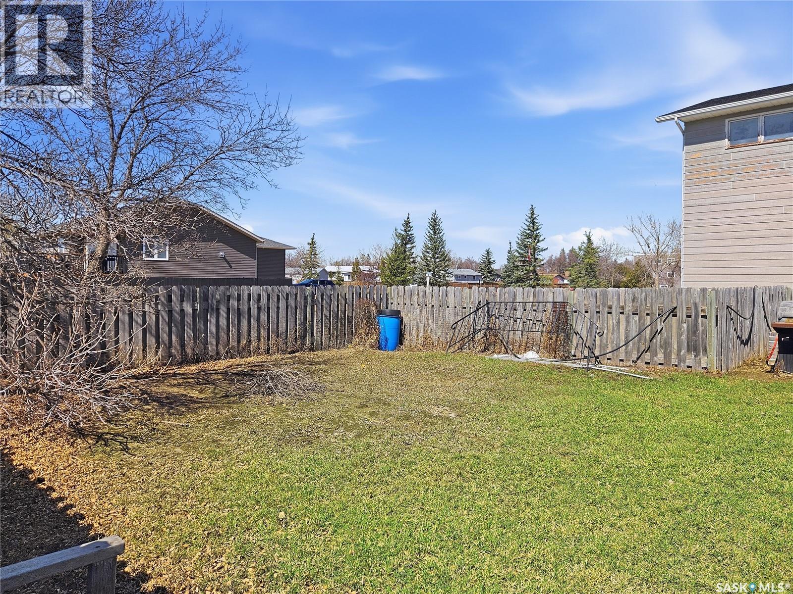 802 Ridpath Road, Rosetown, Saskatchewan  S0L 2V0 - Photo 8 - SK035943