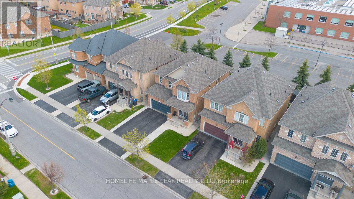 81 Abitibi Lake Drive, Brampton, Ontario  L6R 0V8 - Photo 2 - W13134650