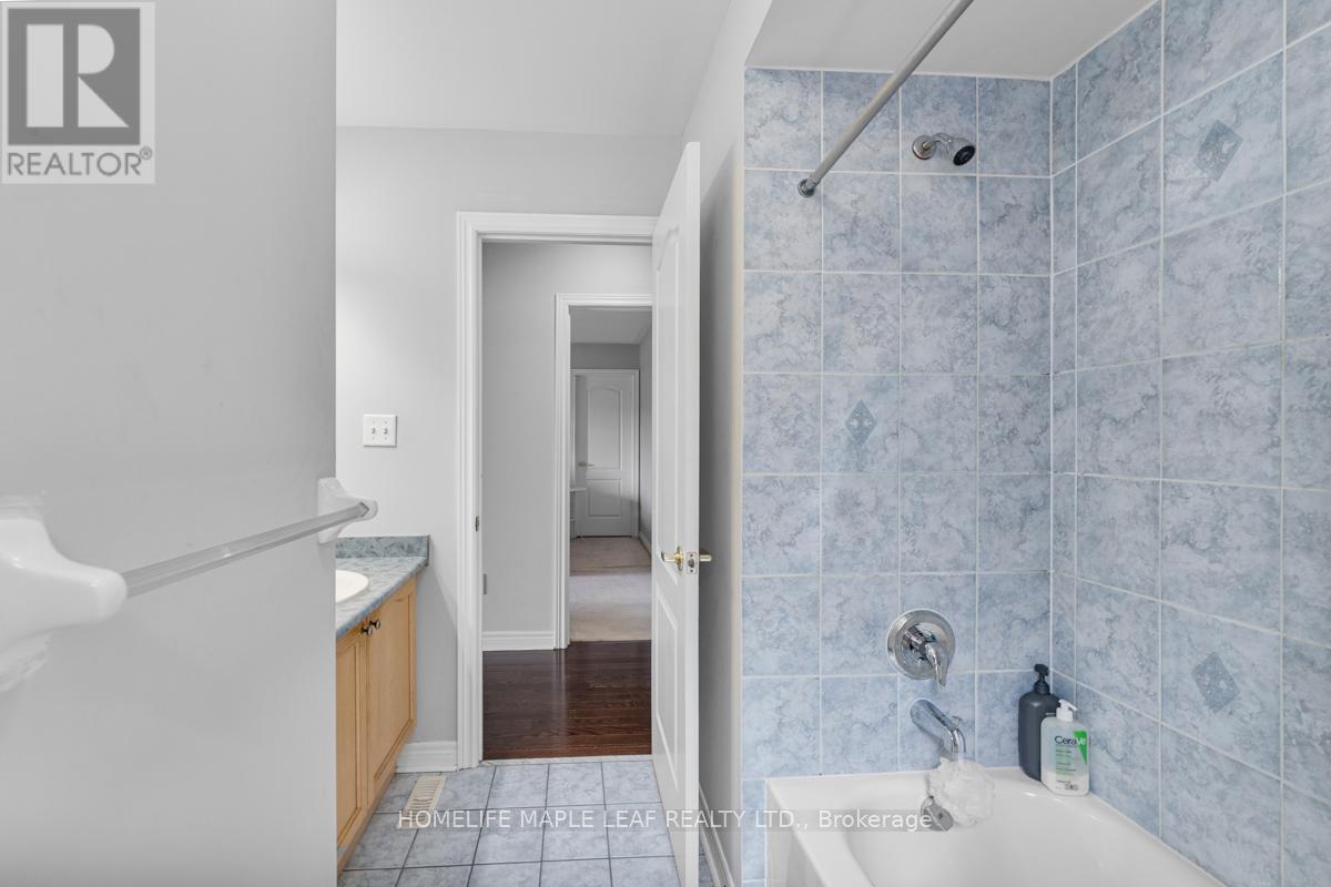 81 Abitibi Lake Drive, Brampton, Ontario  L6R 0V8 - Photo 23 - W13134650