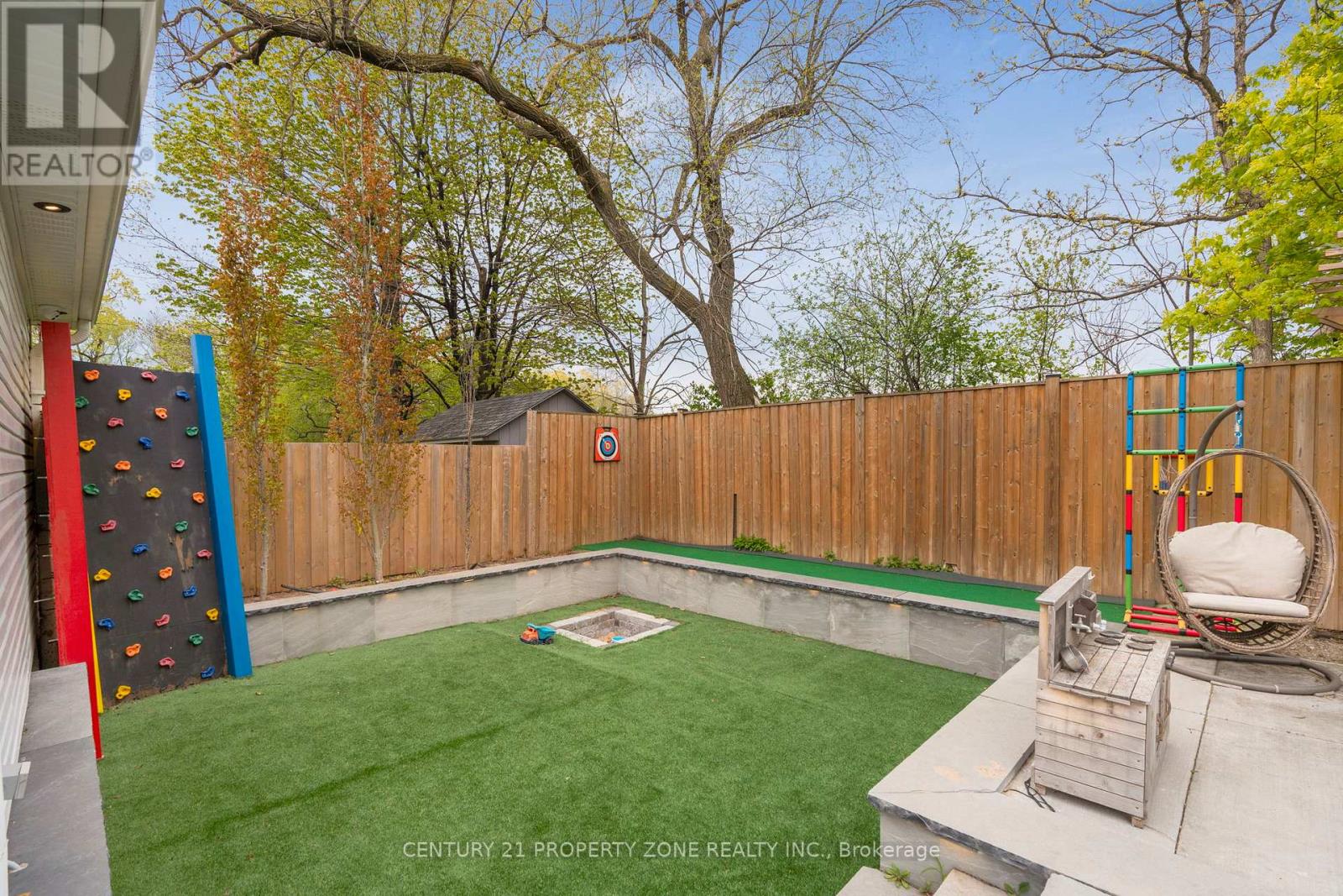 547 Pinegrove Road, Oakville, Ontario  L6K 2C2 - Photo 41 - W13134668