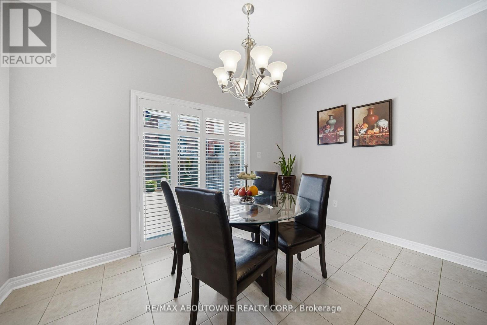 884 Stoutt Crescent, Milton, Ontario  L9T 7R1 - Photo 16 - W13134698