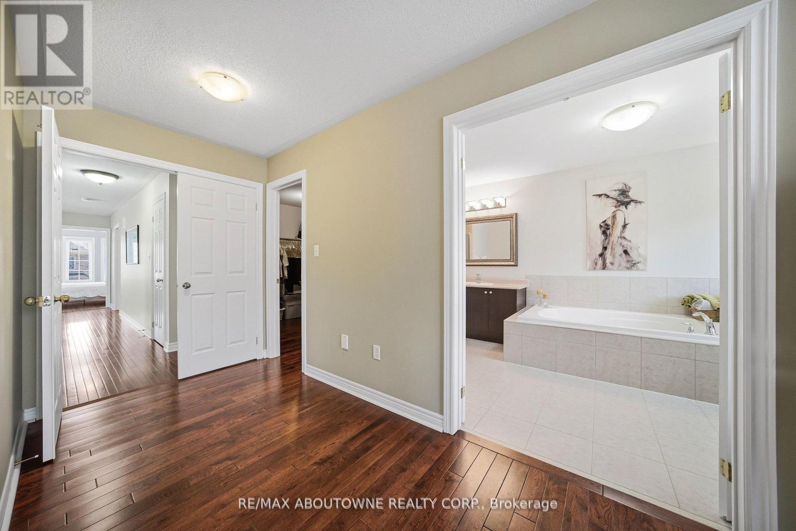 884 Stoutt Crescent, Milton, Ontario  L9T 7R1 - Photo 32 - W13134698