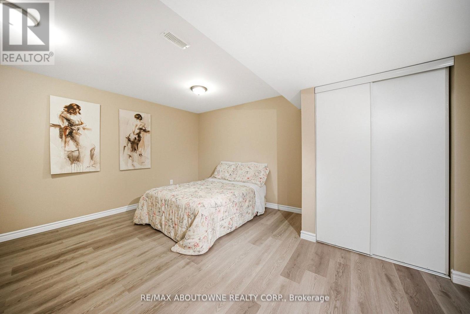 884 Stoutt Crescent, Milton, Ontario  L9T 7R1 - Photo 40 - W13134698