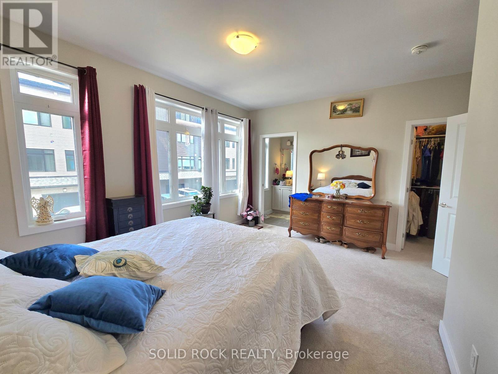 844 Ralph Hennessy Avenue, Ottawa, Ontario  K1X 0E4 - Photo 13 - X13135074