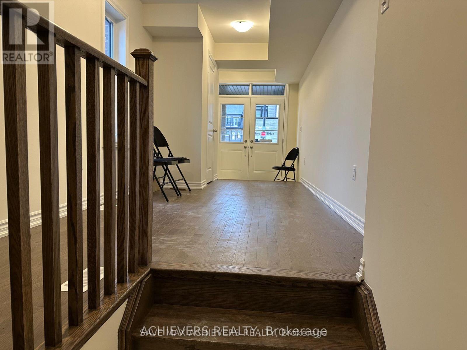 52 Monreau Drive, Brampton, Ontario  L7A 5M1 - Photo 4 - W13134798