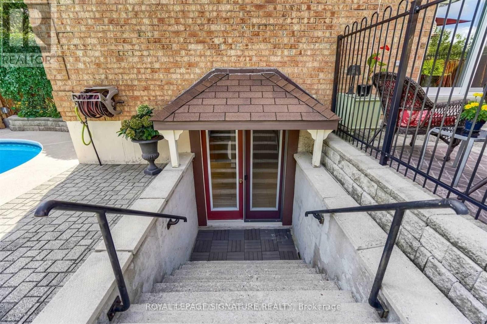5571 Spangler Drive, Mississauga, Ontario  L5R 3M5 - Photo 48 - W13134812