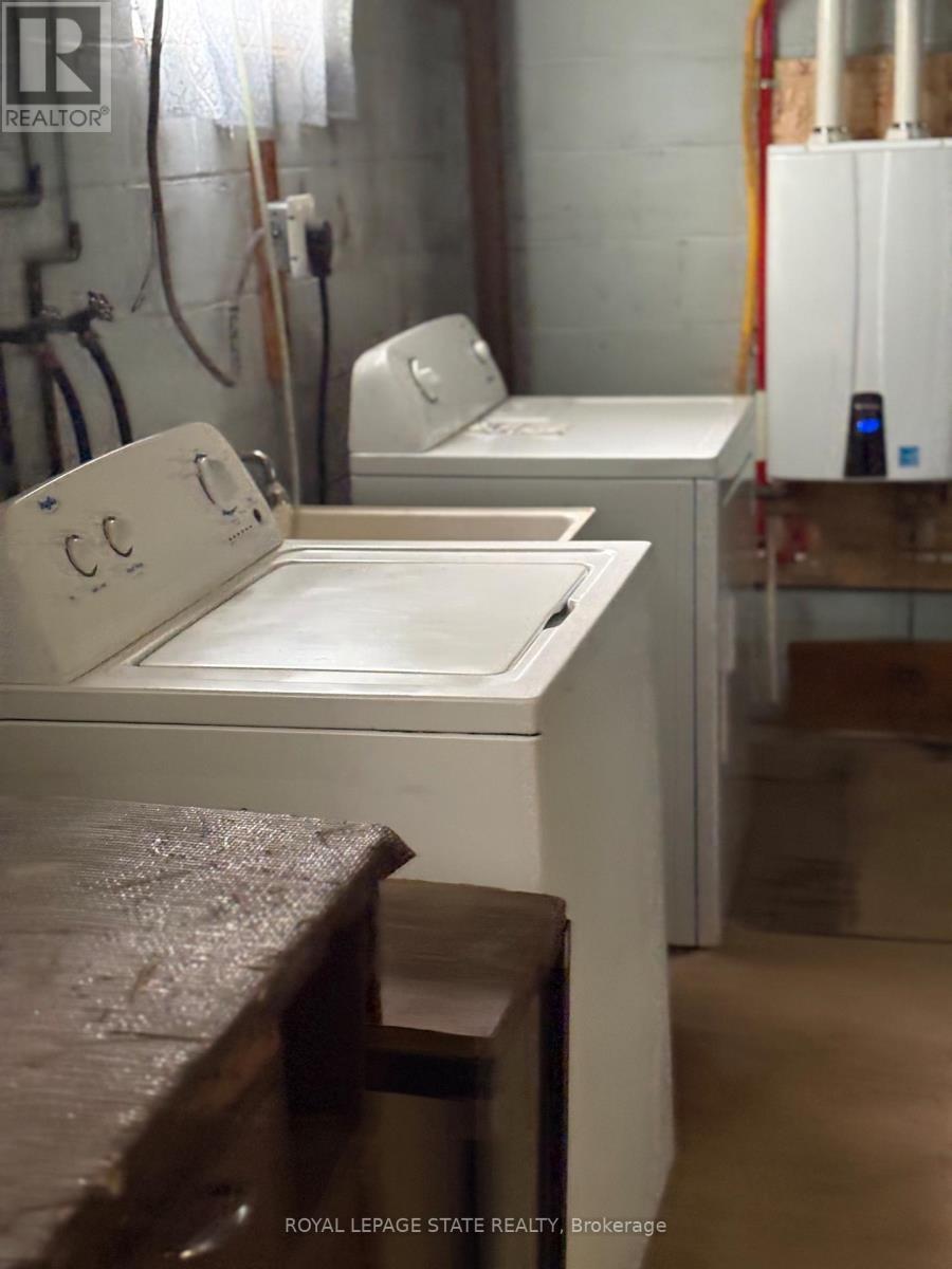 2379 Maryvale Court, Burlington, Ontario  L7P 2P1 - Photo 5 - W13134846