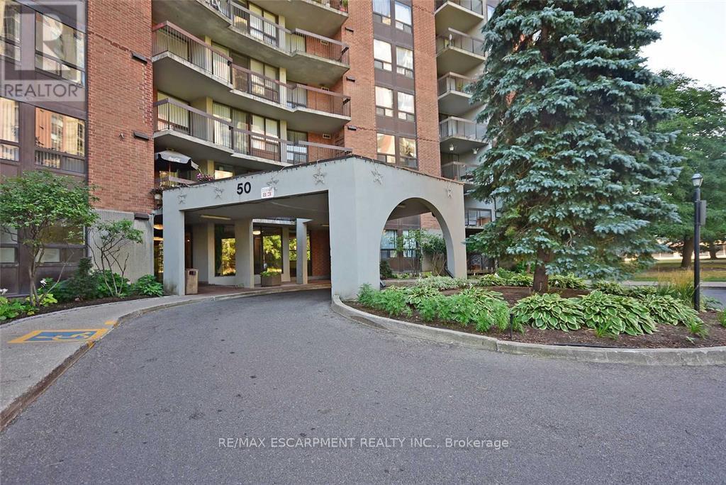 1516 - 50 Mississauga Valley Boulevard, Mississauga, Ontario  L5A 3S2 - Photo 2 - W13134884