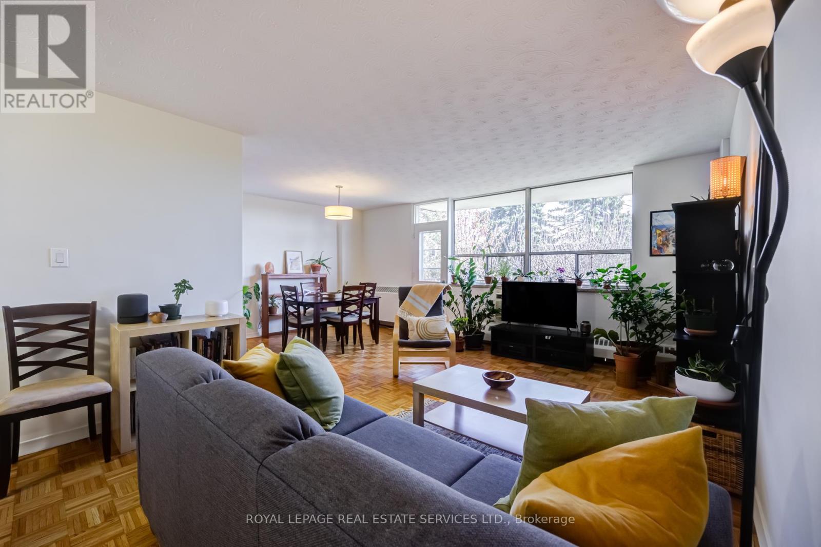 303 - 100 COE HILL DRIVE