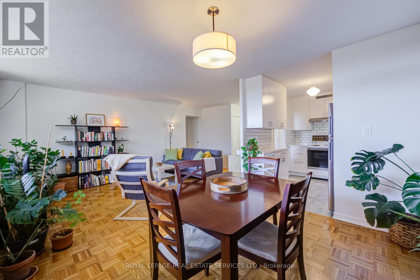 303 - 100 Coe Hill Drive, Toronto, Ontario  M6S 3E1 - Photo 10 - W13134934
