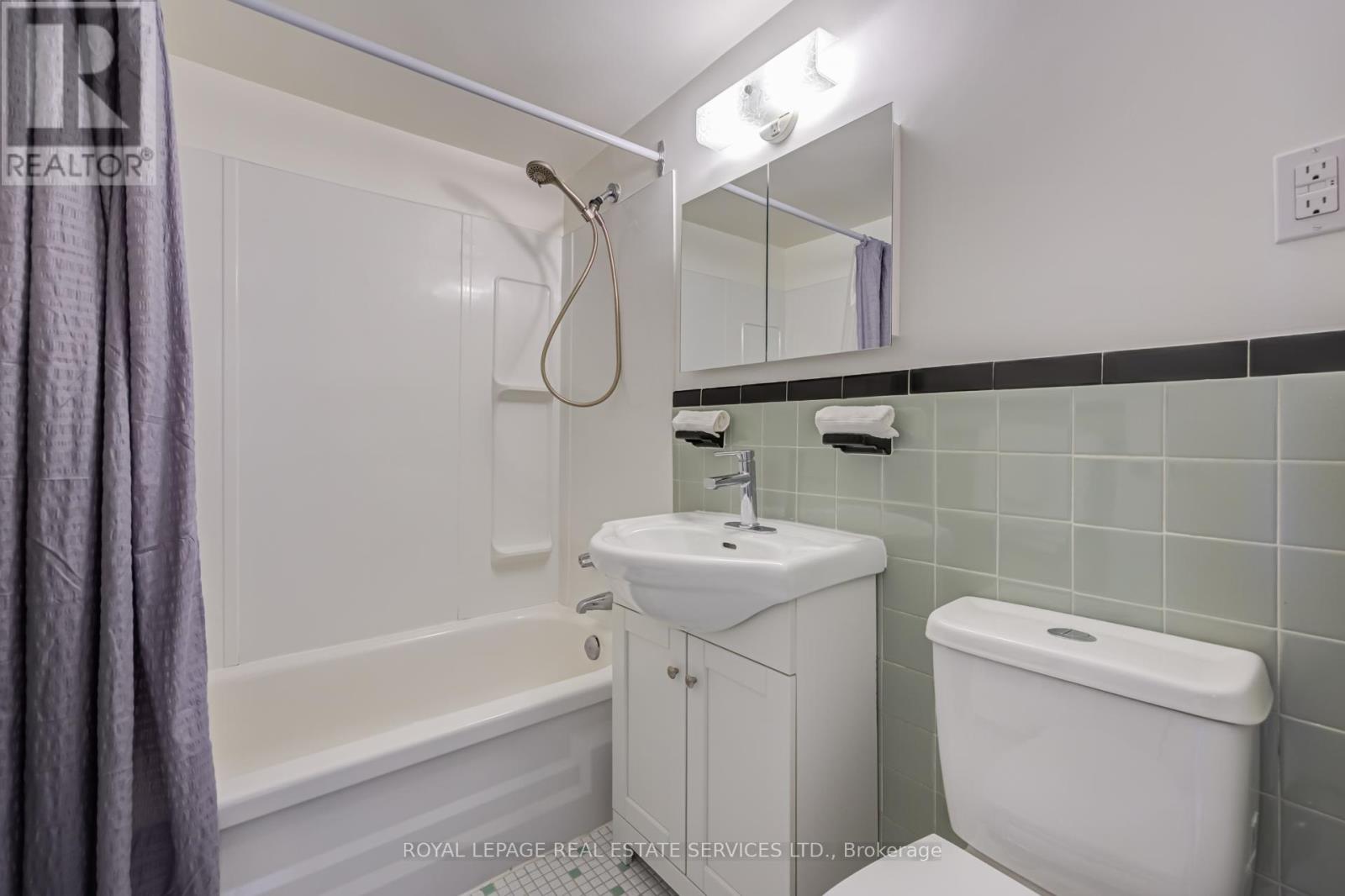 303 - 100 Coe Hill Drive, Toronto, Ontario  M6S 3E1 - Photo 14 - W13134934