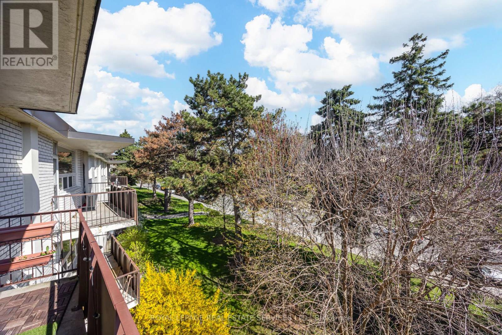 303 - 100 Coe Hill Drive, Toronto, Ontario  M6S 3E1 - Photo 21 - W13134934