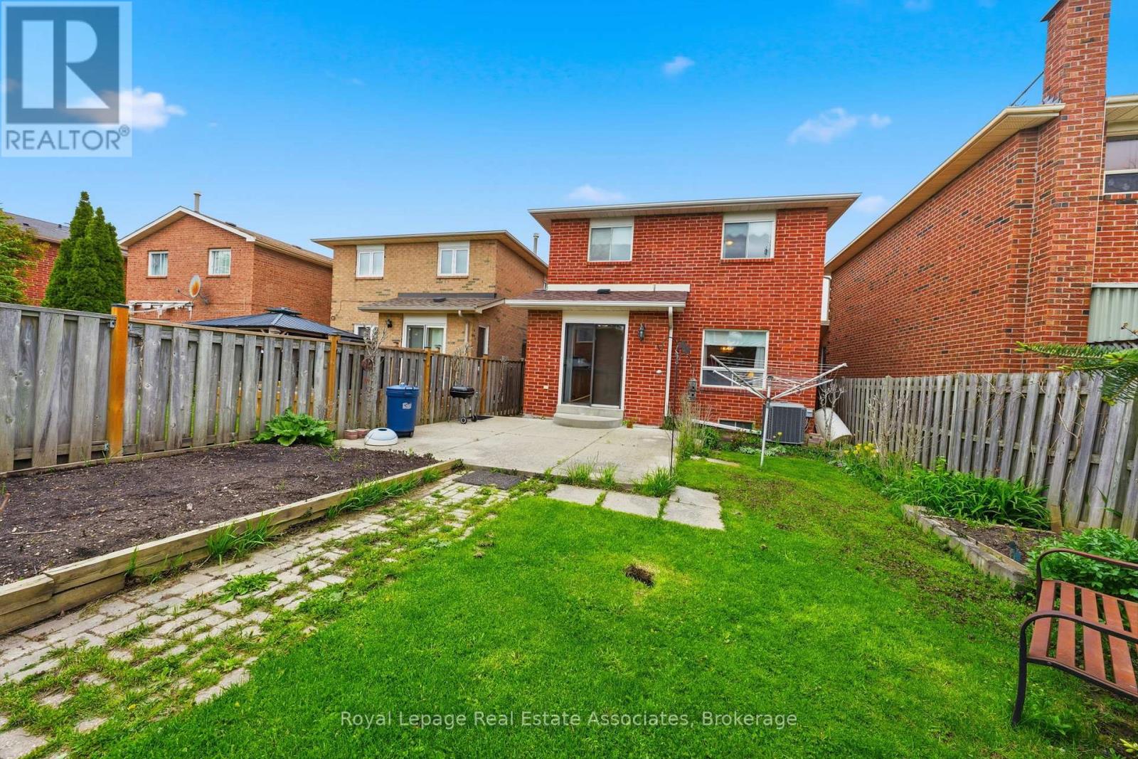 14 Beisel Court, Brampton, Ontario  L6Z 2R8 - Photo 39 - W13134940