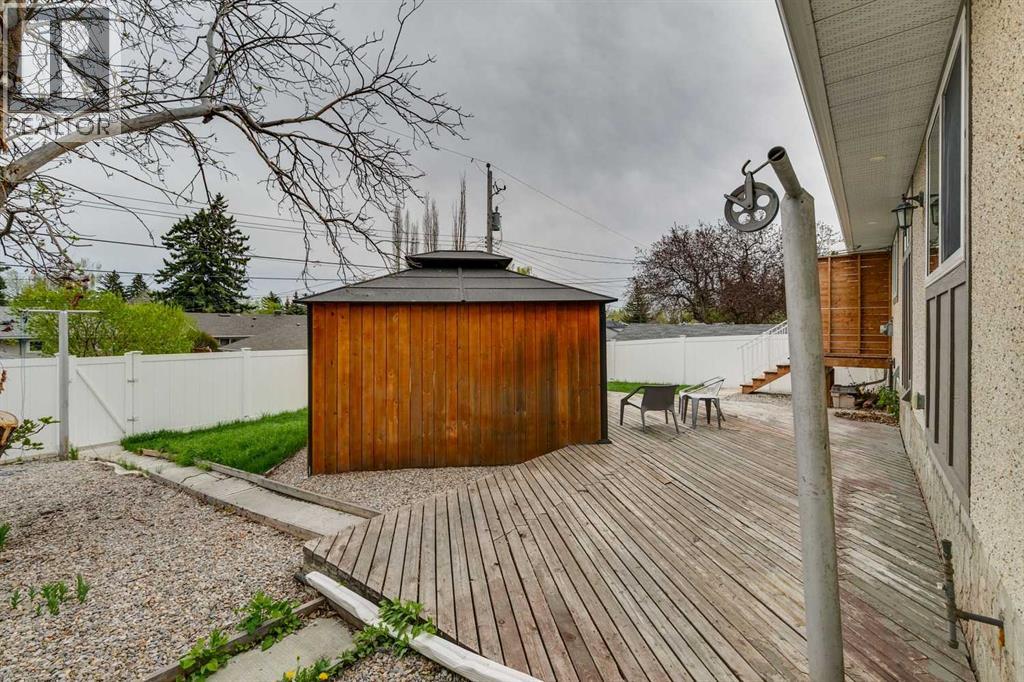 7116 Hunterwood Road Nw, Calgary, Alberta  T2K 4J6 - Photo 37 - A2311232