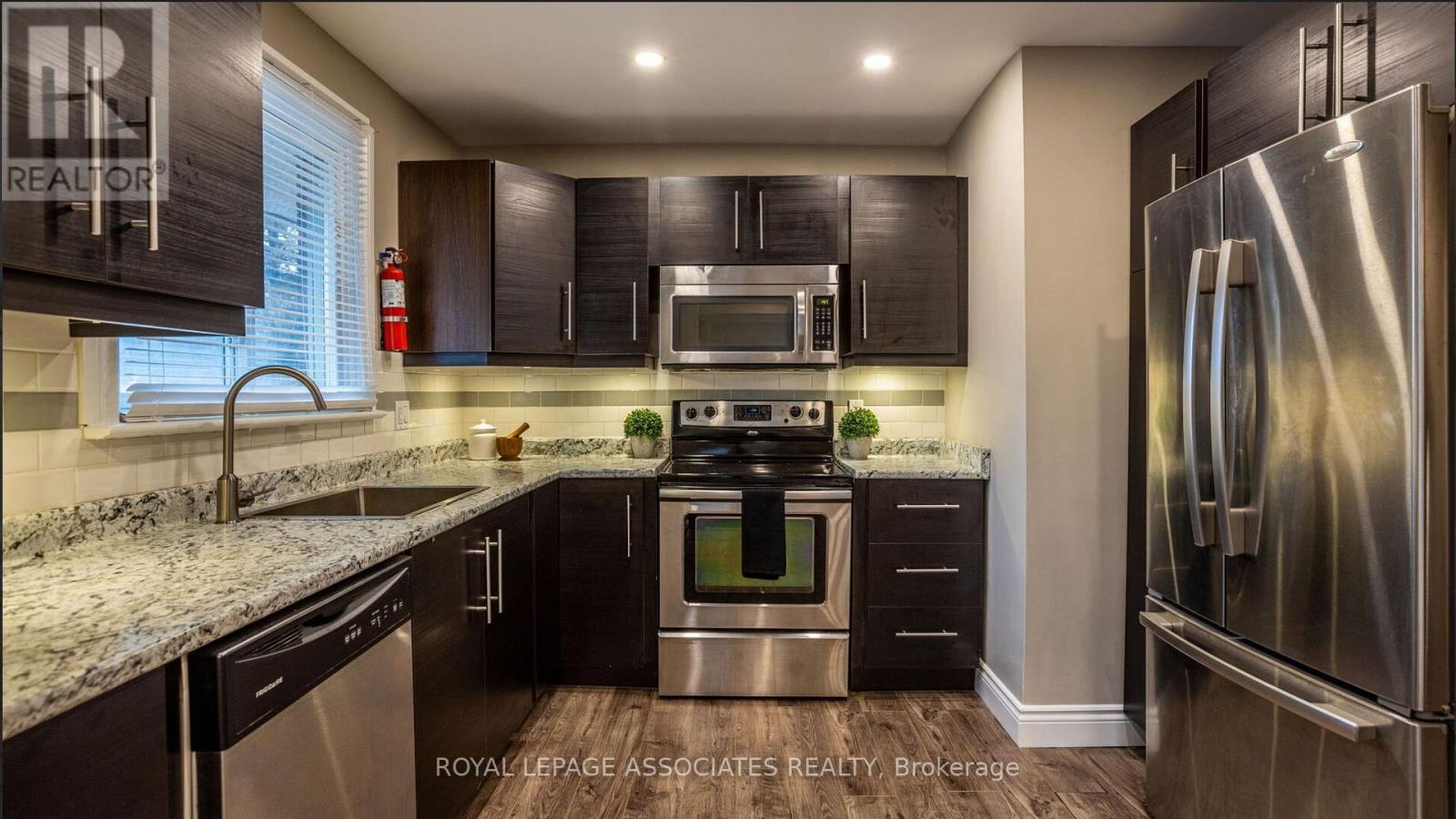 Main - 203 Cromwell Avenue, Oshawa, Ontario  L1J 4T7 - Photo 11 - E13133018