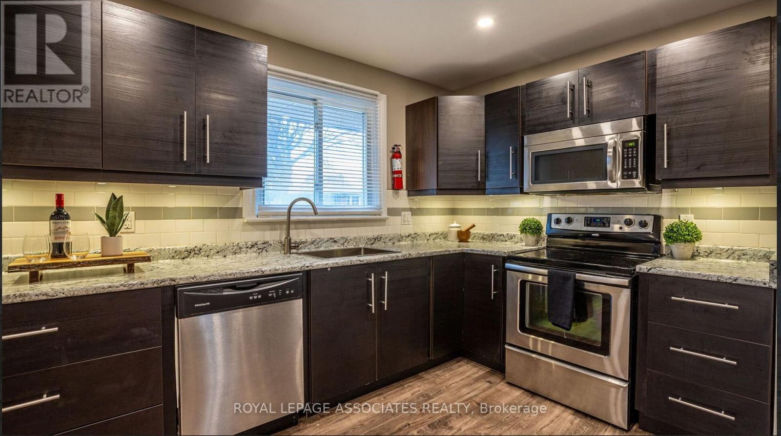 Main - 203 Cromwell Avenue, Oshawa, Ontario  L1J 4T7 - Photo 12 - E13133018