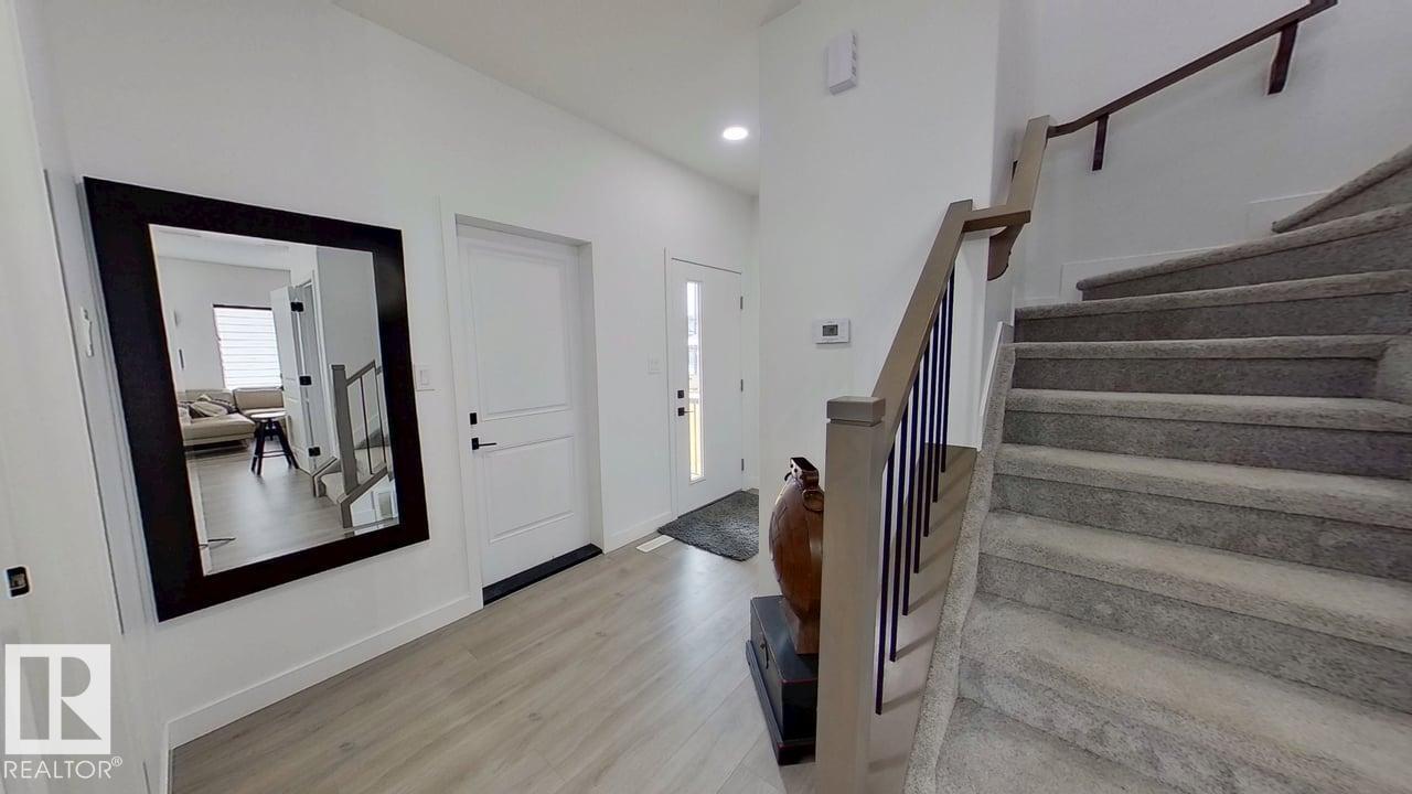 1758 Erker Wy NW, Edmonton, Alberta  T6M 0Z6 - Photo 3 - E4474612