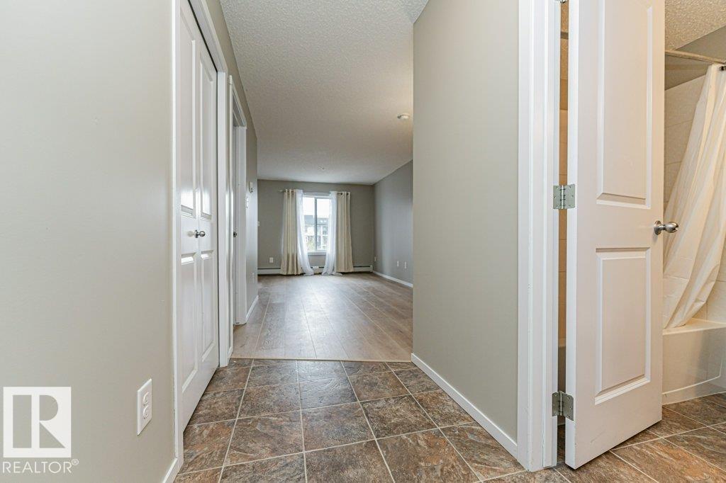 #305 18126 77 St Nw, Edmonton, Alberta  T5Z 0N7 - Photo 4 - E4488038