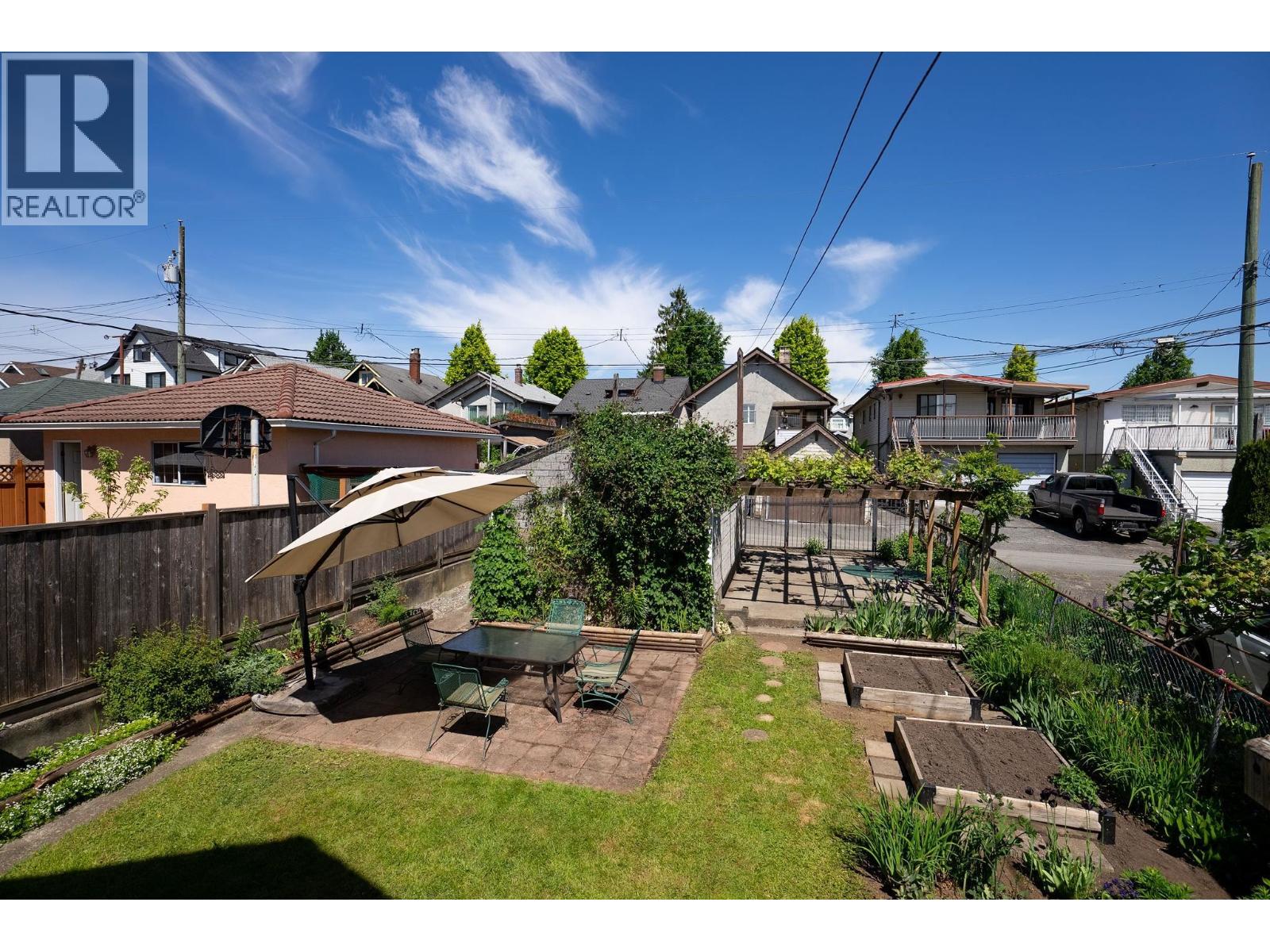 2867 E GEORGIA STREET, Vancouver, British Columbia