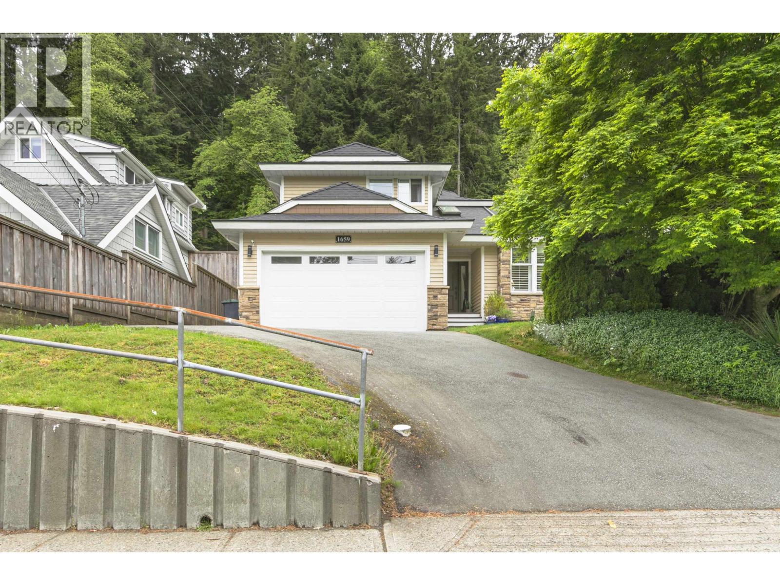 1659 Deep Cove Road, North Vancouver, British Columbia  V7G 1S4 - Photo 29 - R3124195