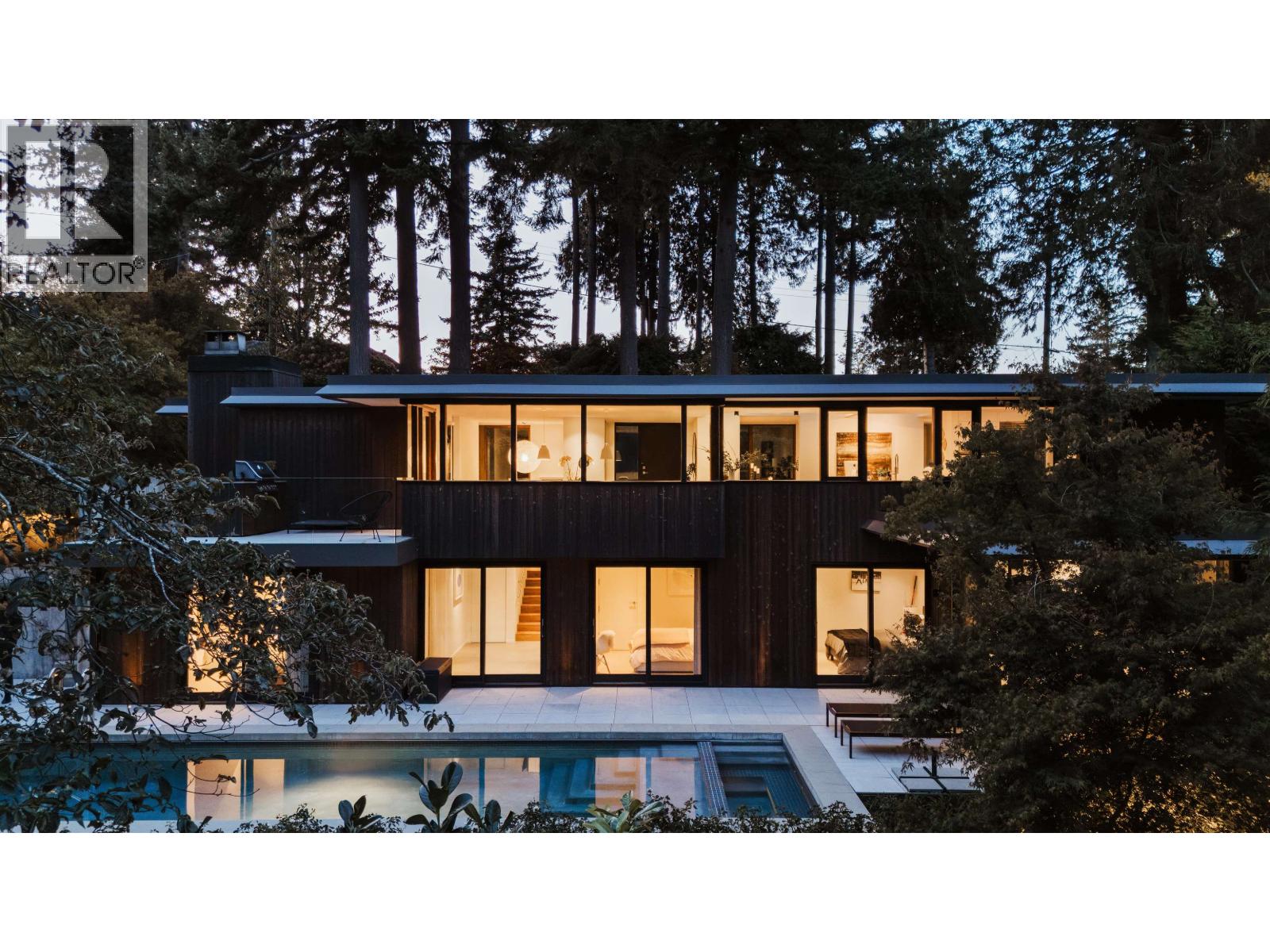 6510 Madrona Crescent, West Vancouver, British Columbia  V7W 2J8 - Photo 2 - R3124199