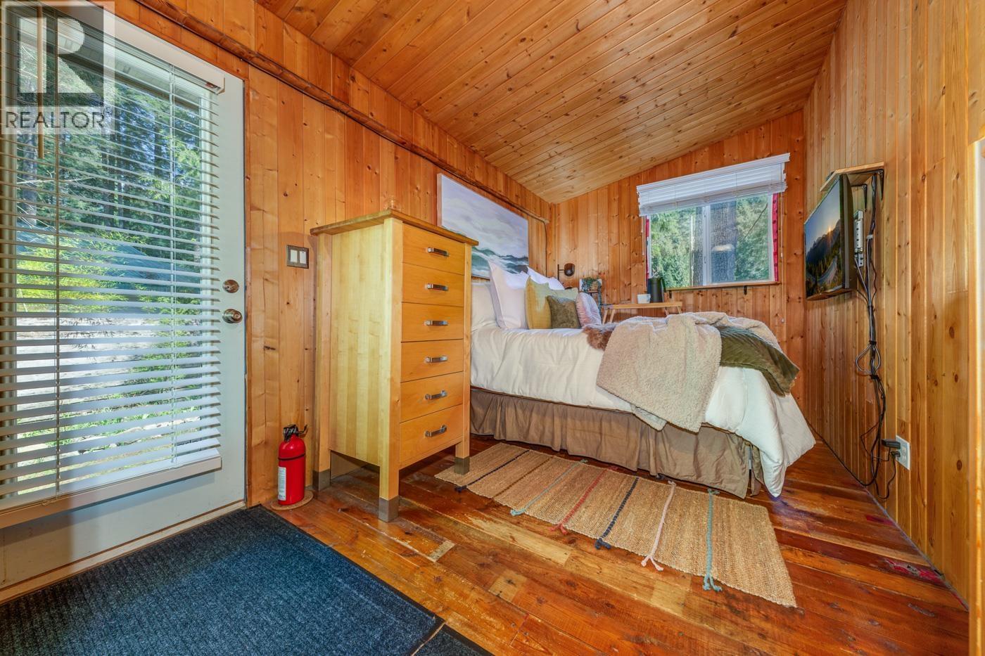 10009 Paradise Valley Road, Squamish, British Columbia  V0N 1H0 - Photo 12 - R3124212