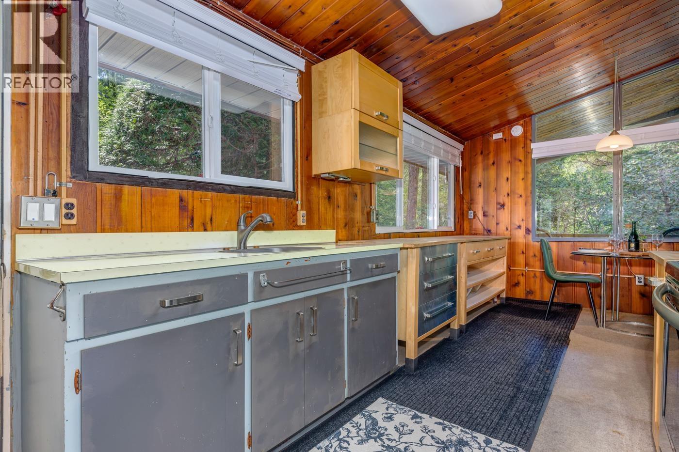 10009 Paradise Valley Road, Squamish, British Columbia  V0N 1H0 - Photo 9 - R3124212