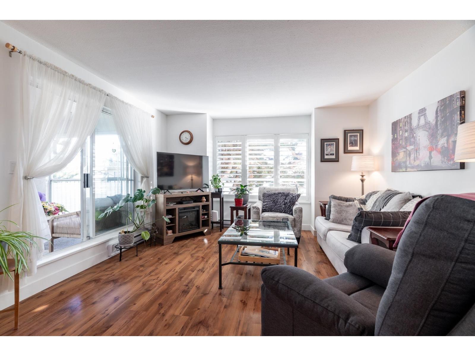 204 15130 Roper Avenue, White Rock, British Columbia  V4B 2E7 - Photo 11 - R3124078