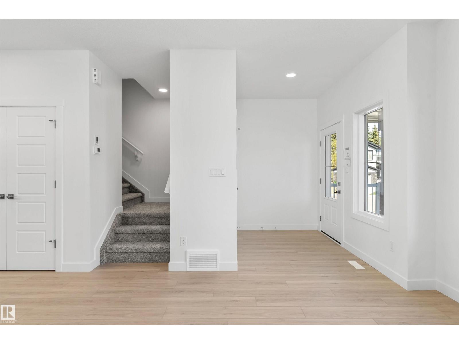 20615 43 Av Nw, Edmonton, Alberta  T6M 3E3 - Photo 4 - E4488044