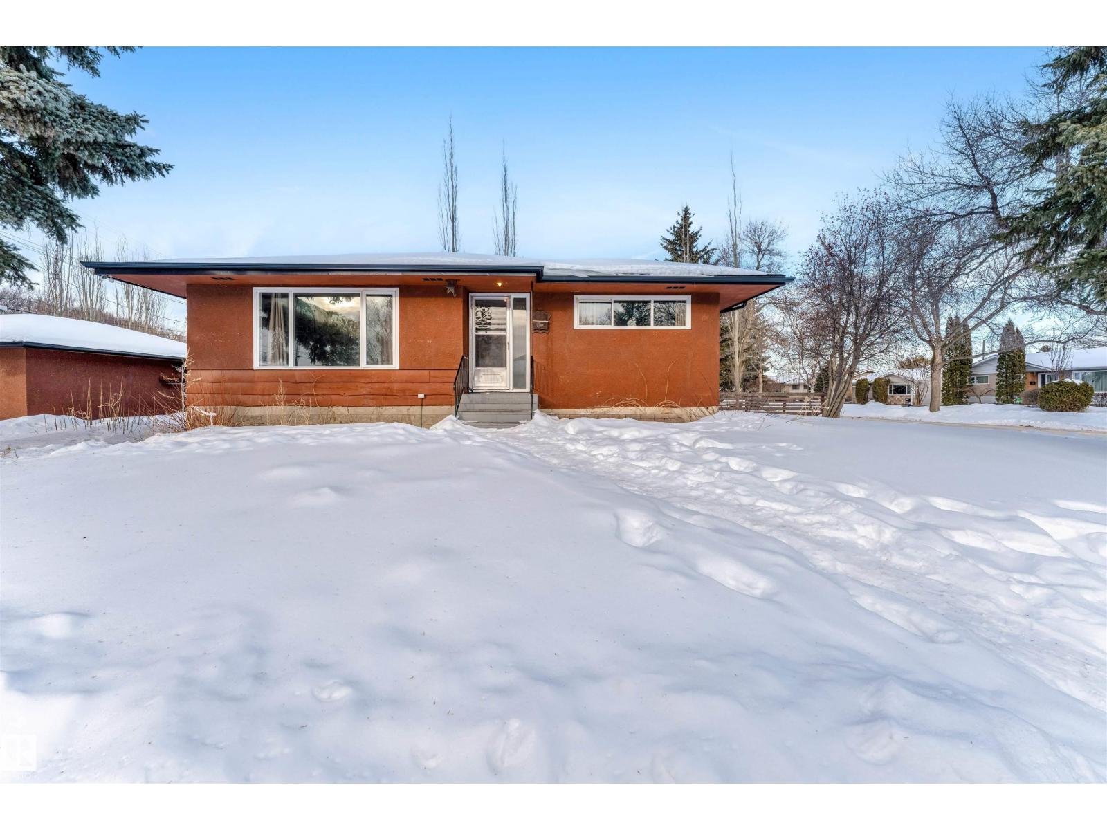 12202 45 St Nw, Edmonton, Alberta  T5W 2V3 - Photo 1 - E4480590