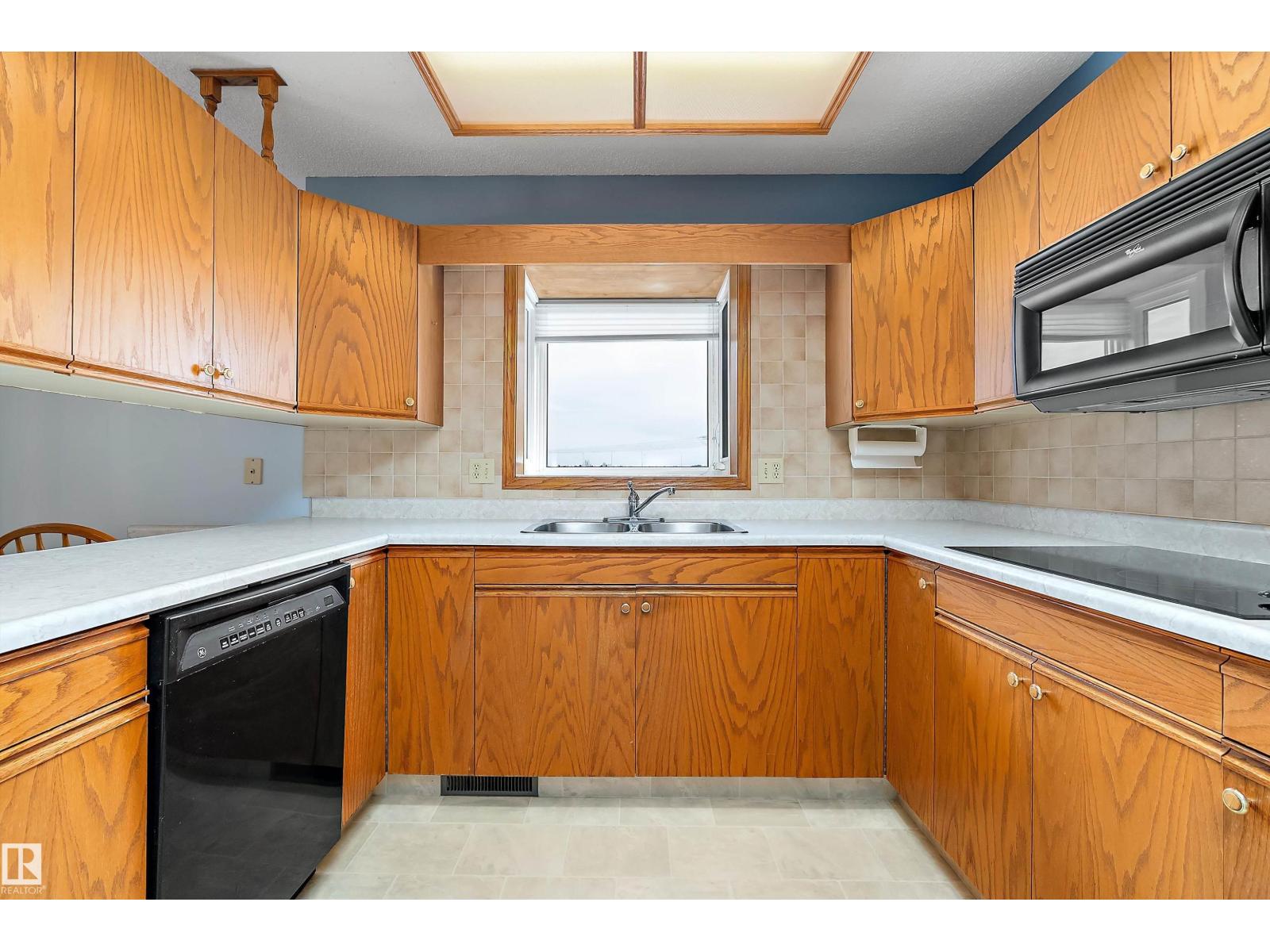 903 109 St Nw, Edmonton, Alberta  T6J 6R1 - Photo 13 - E4488045