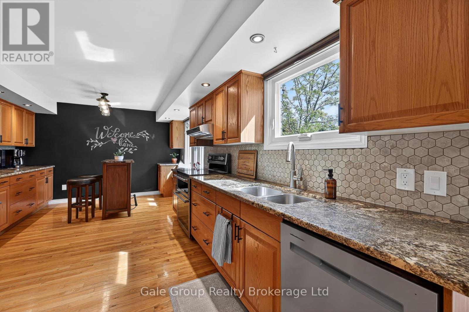89 Lindsay Road, Woodstock, Ontario N4V 1A8 - Photo 8 - X13135006