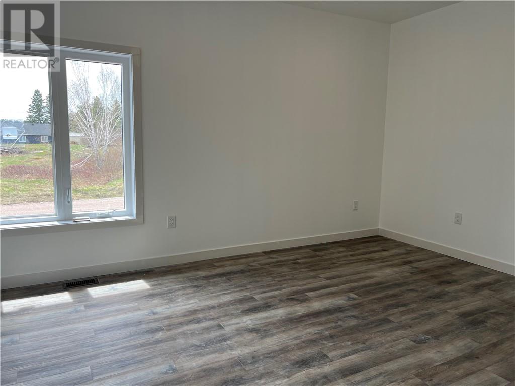 6 Parkview Street, St. Charles, Ontario  P0M 2W0 - Photo 9 - 2126292