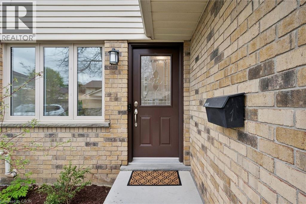 375 Kingscourt Drive Unit# 27, Waterloo, Ontario  N2K 3N7 - Photo 3 - 40829741