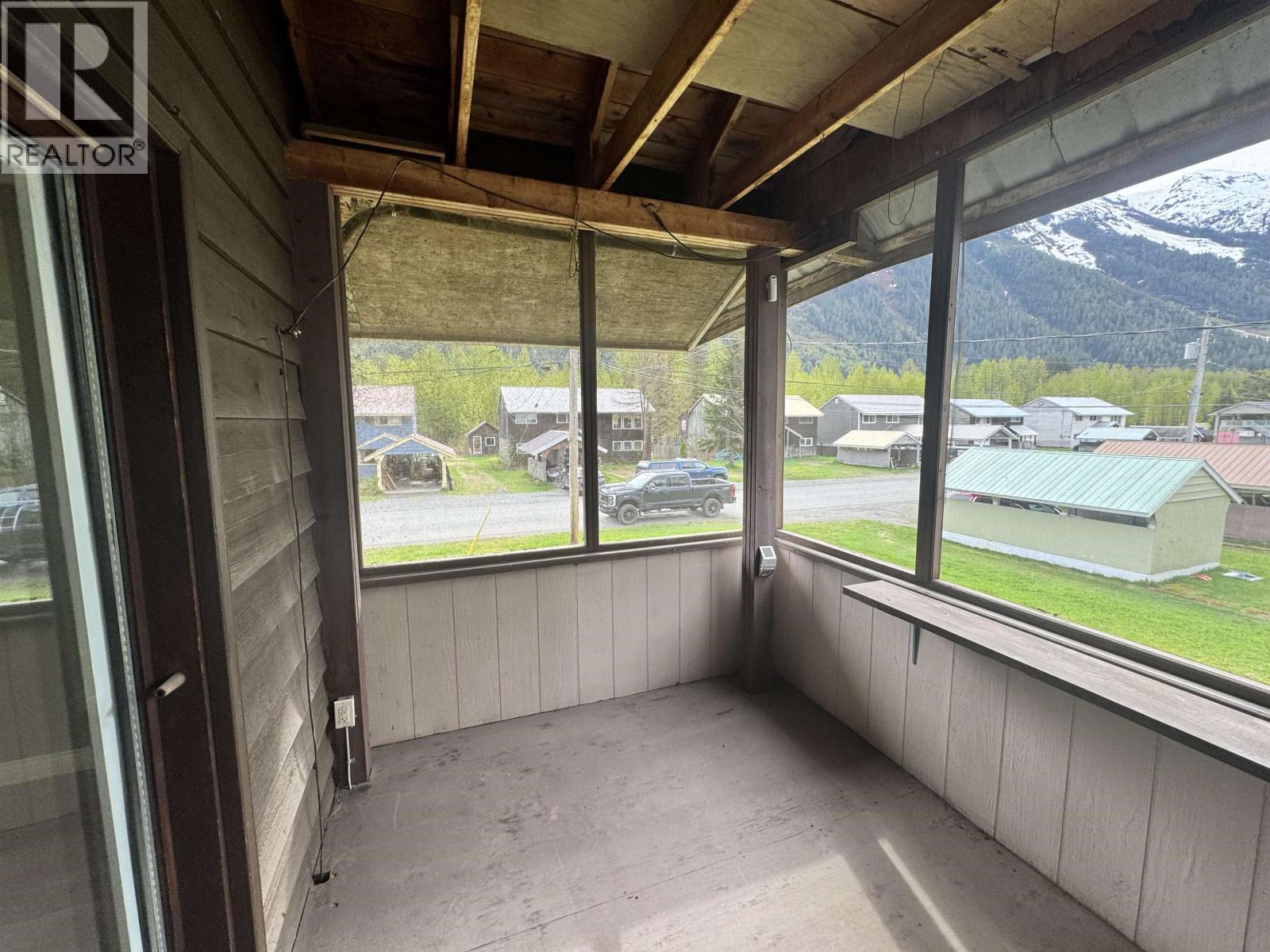 1407 Raven Street, Stewart, British Columbia  V0T 1W0 - Photo 21 - R3124133