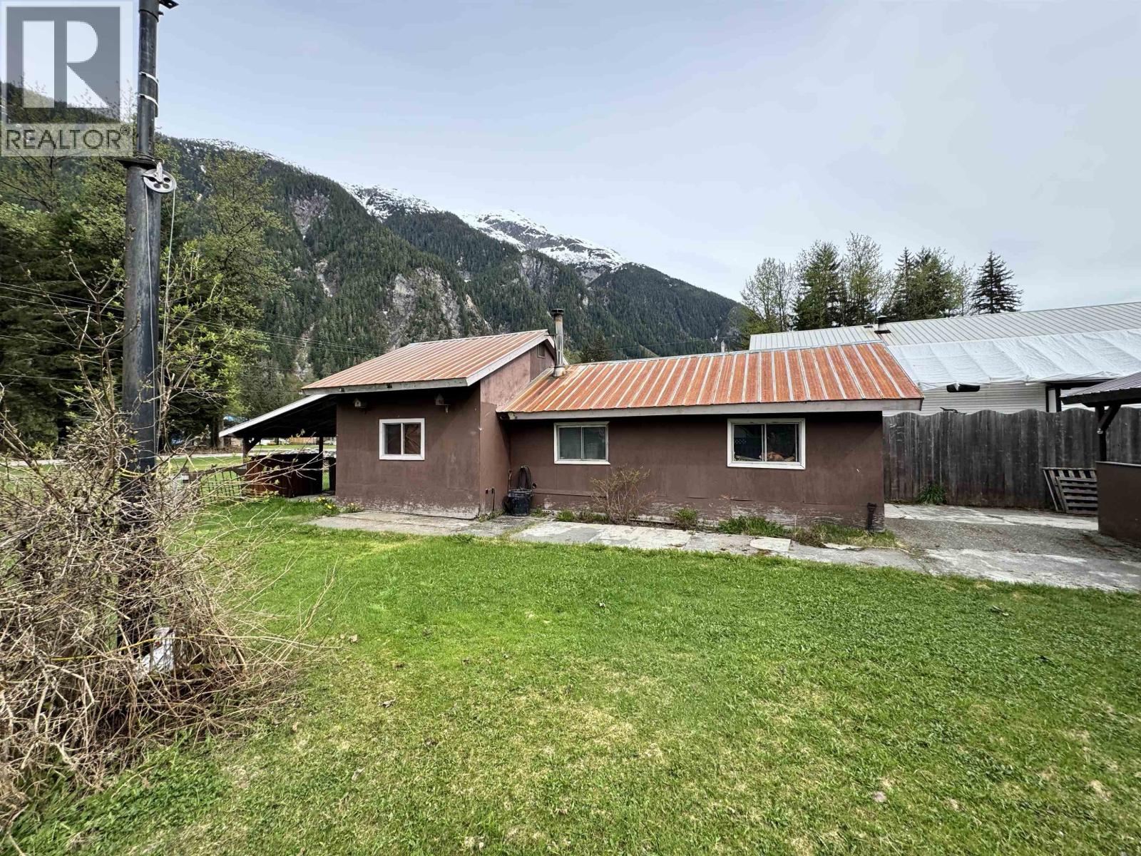 1407 Raven Street, Stewart, British Columbia  V0T 1W0 - Photo 27 - R3124133