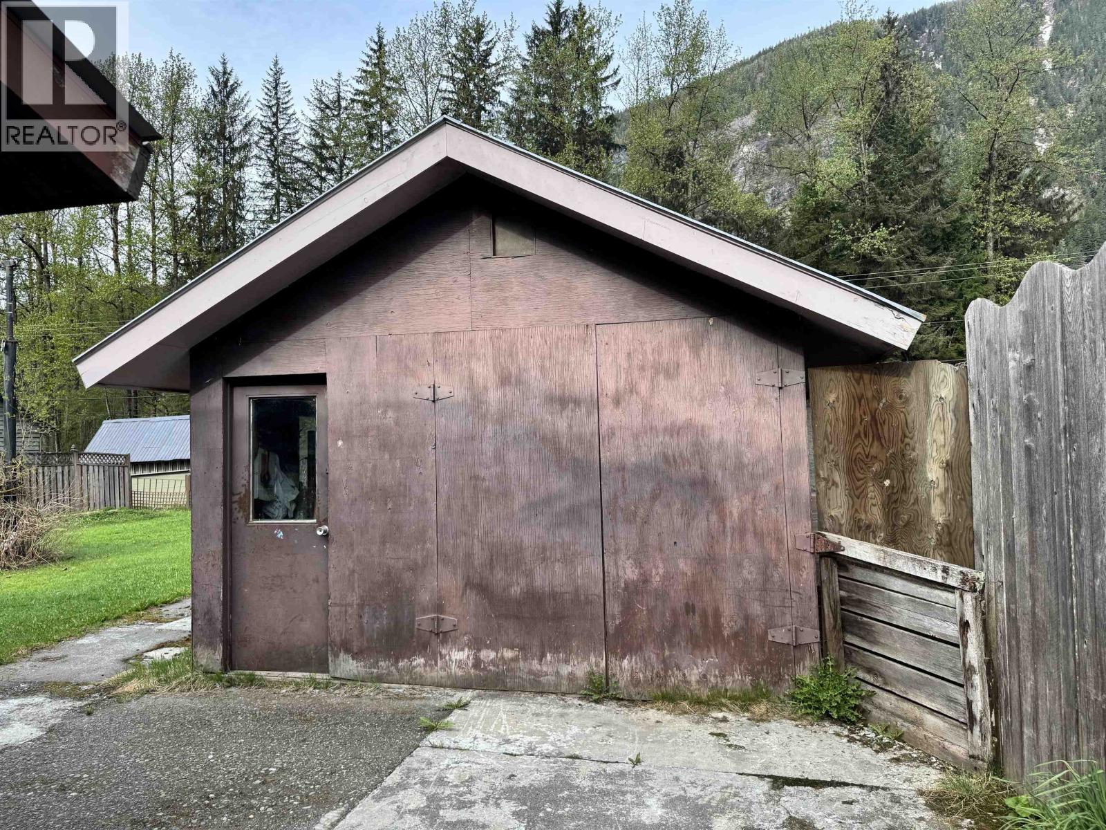 1407 Raven Street, Stewart, British Columbia  V0T 1W0 - Photo 24 - R3124133