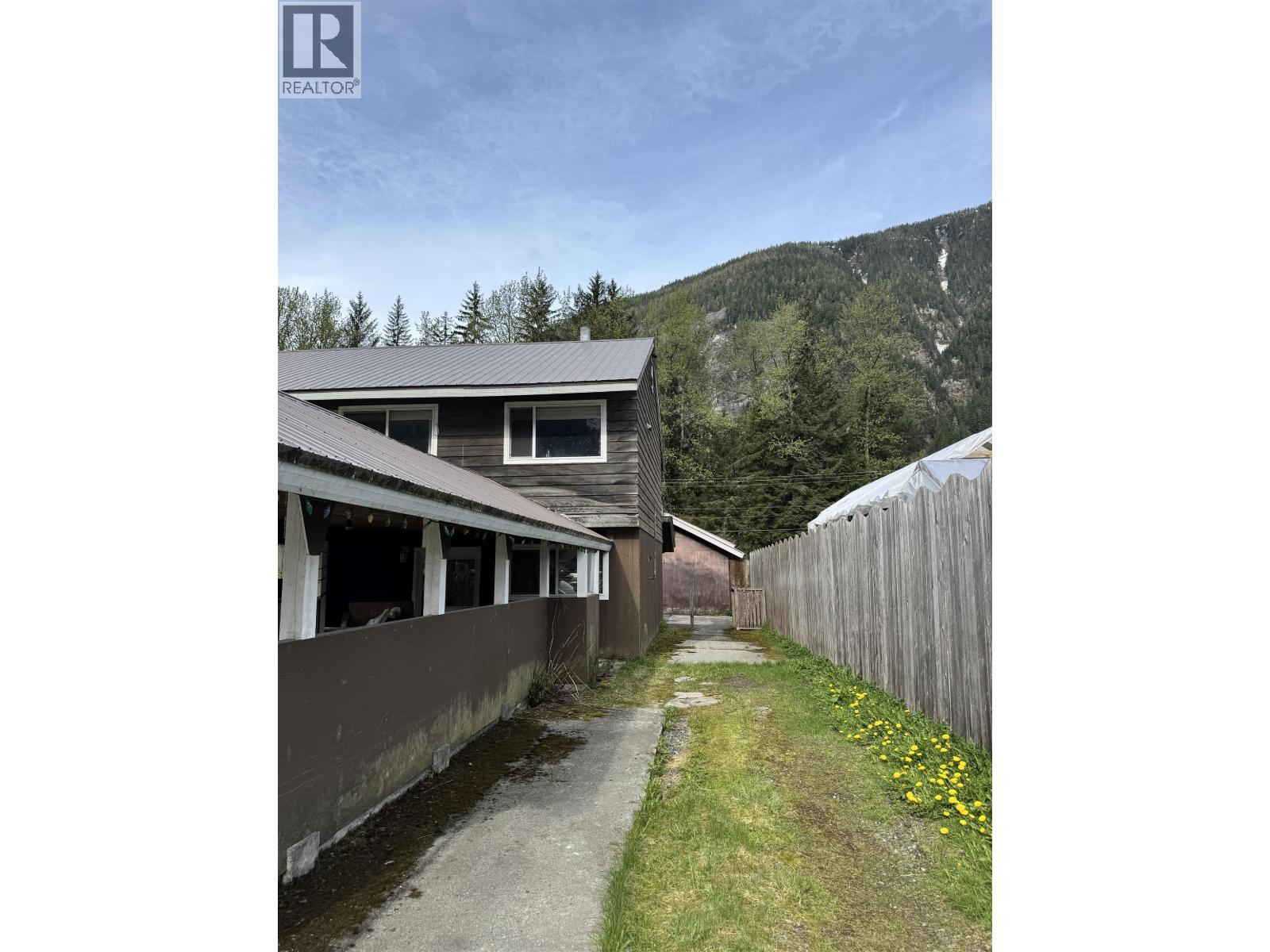 1407 Raven Street, Stewart, British Columbia  V0T 1W0 - Photo 23 - R3124133