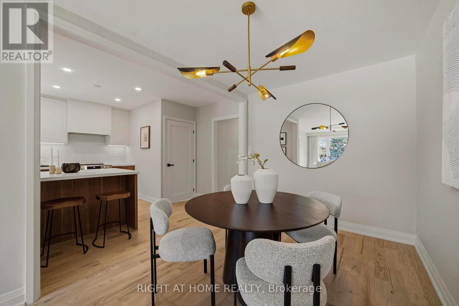 65 Vanguard Drive, Toronto, Ontario  M9B 5E8 - Photo 11 - W13121402