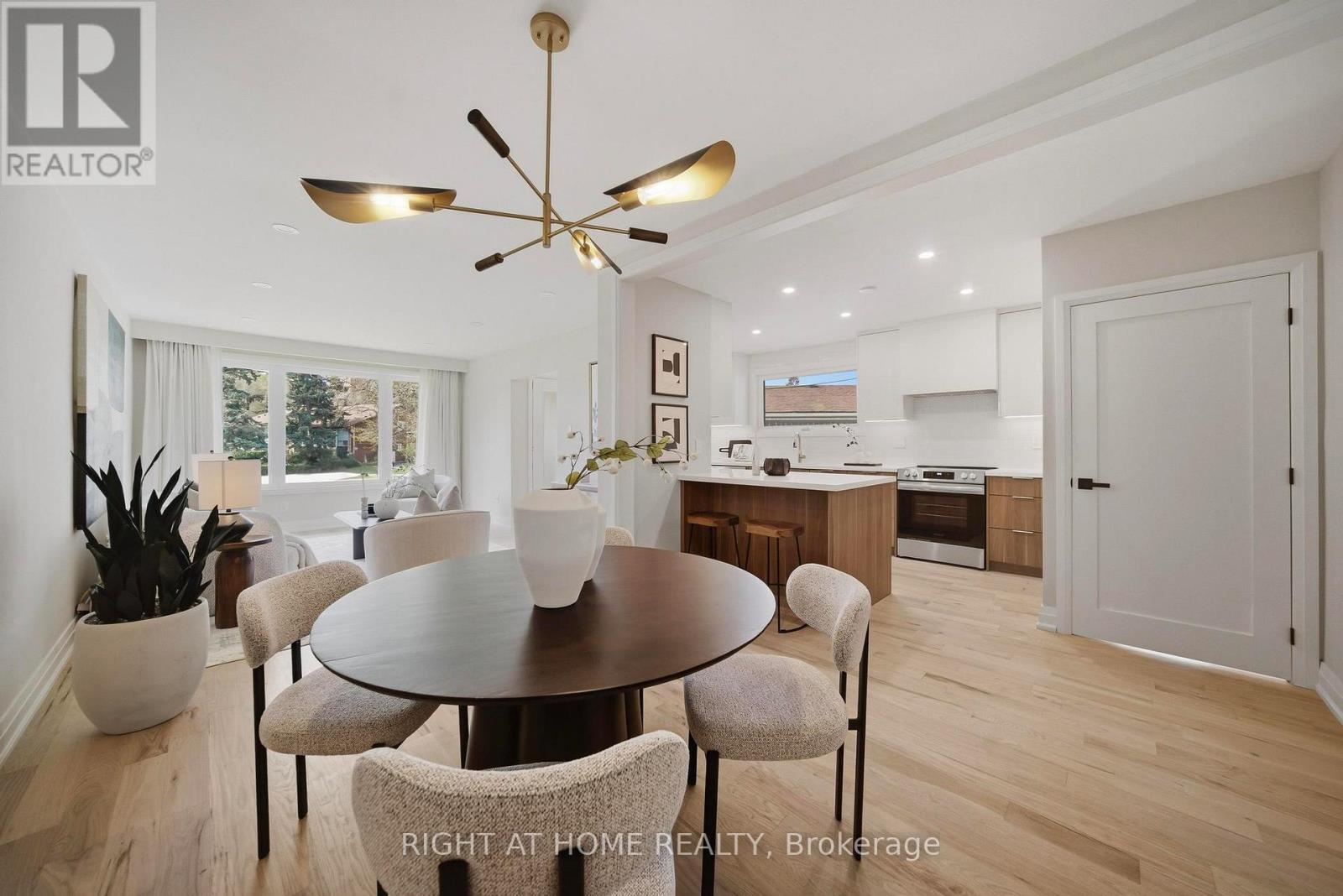 65 Vanguard Drive, Toronto, Ontario  M9B 5E8 - Photo 10 - W13121402