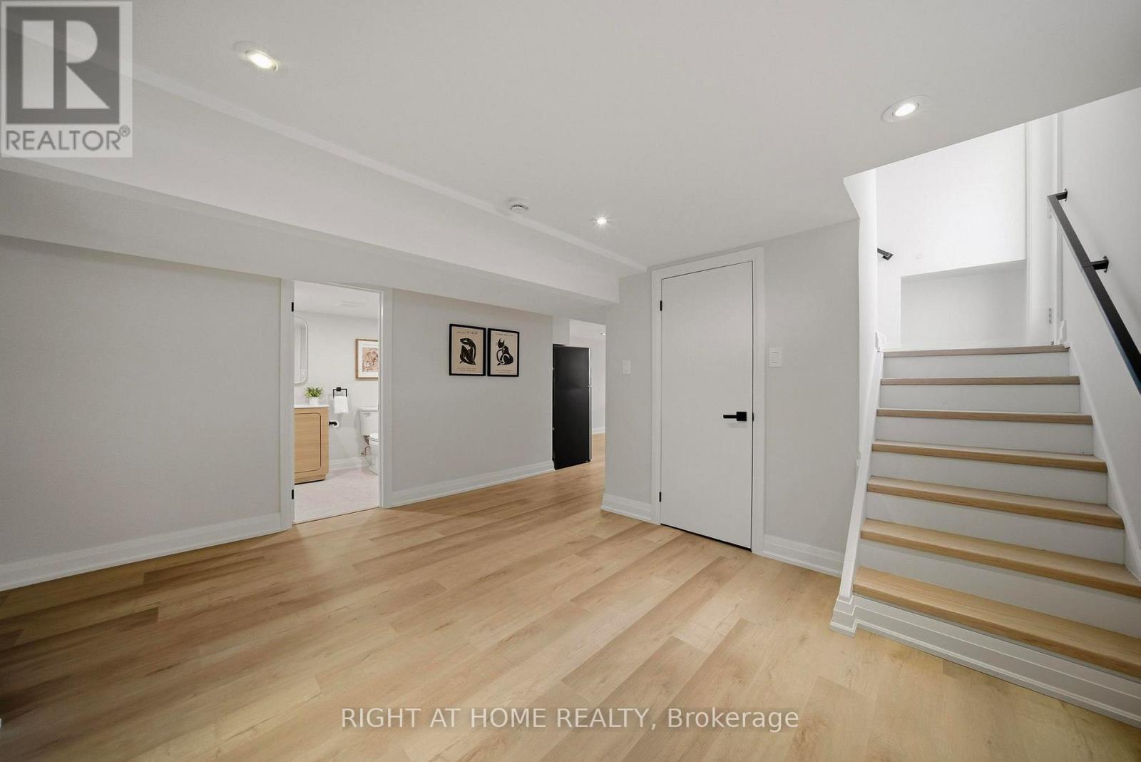 65 Vanguard Drive, Toronto, Ontario  M9B 5E8 - Photo 23 - W13121402