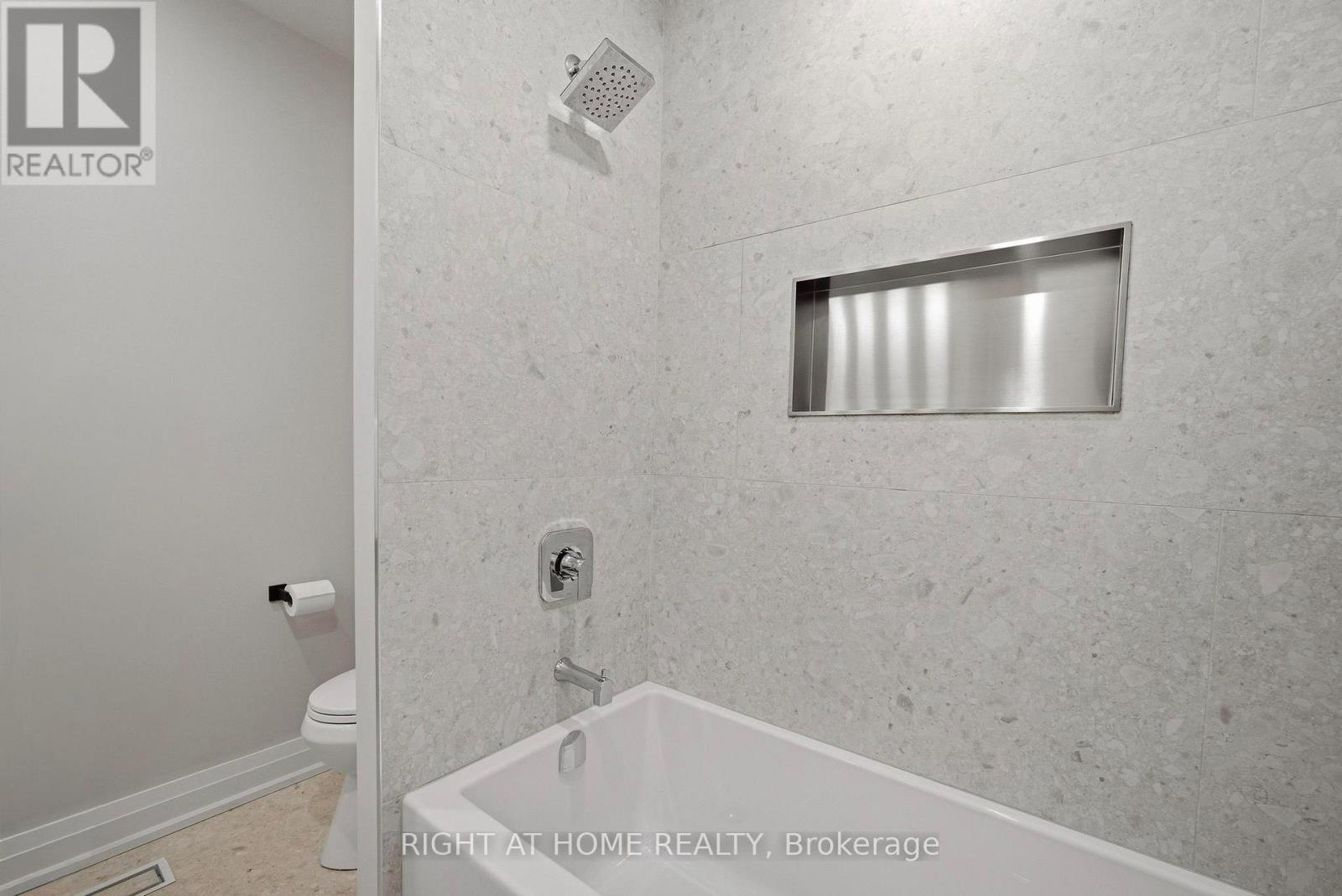 65 Vanguard Drive, Toronto, Ontario  M9B 5E8 - Photo 22 - W13121402