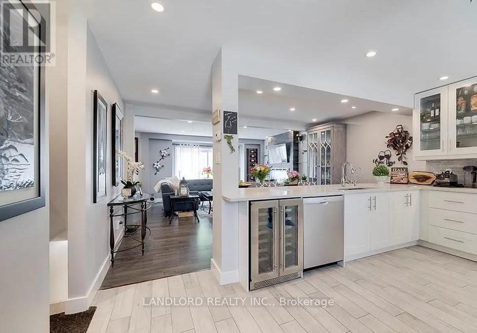 3 - 26 Poplar Drive, Cambridge, Ontario  N3C 4A3 - Photo 3 - X13132976