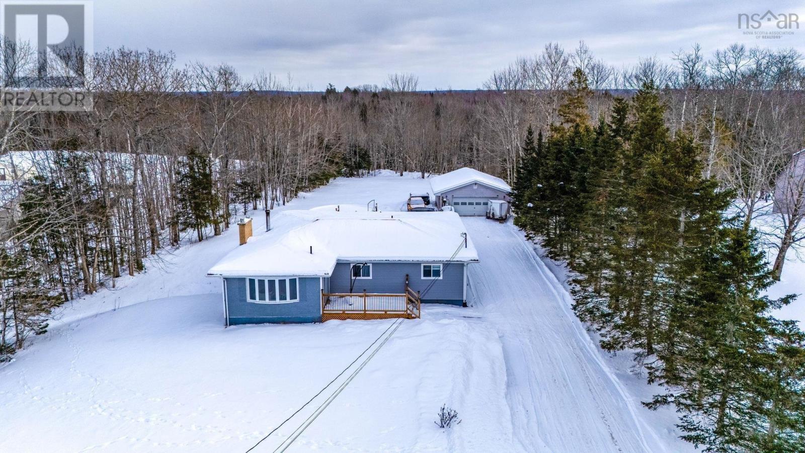 218 St Andrews Street, Stewiacke, Nova Scotia  B0N 2J0 - Photo 1 - 202602323