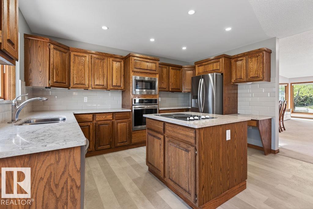 328 O'connor Cl Nw, Edmonton, Alberta  T6R 1L6 - Photo 7 - E4488049