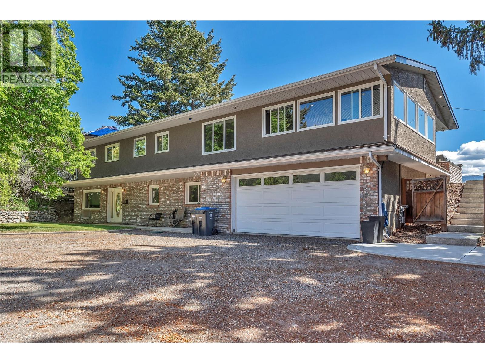 1213 Lambert Drive, Penticton, British Columbia  V2A 8Y5 - Photo 3 - 10387244