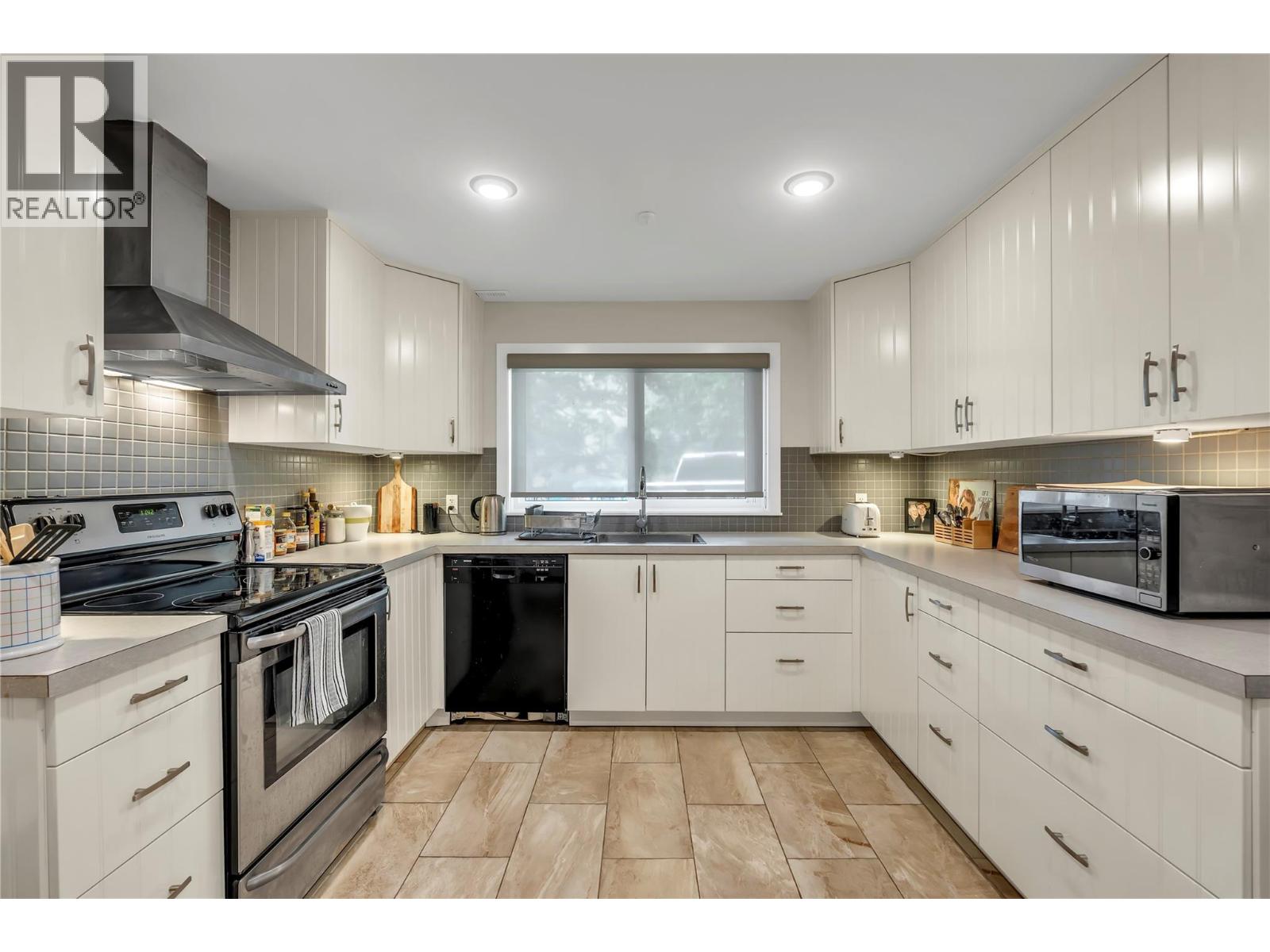 1213 Lambert Drive, Penticton, British Columbia  V2A 8Y5 - Photo 63 - 10387244